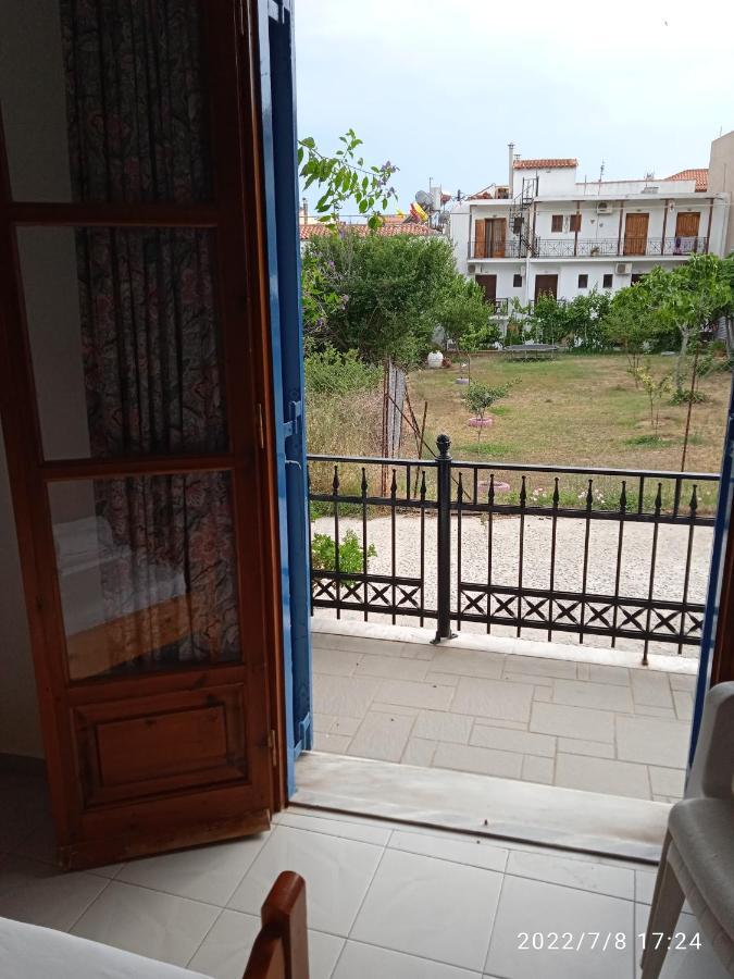 Syraina Apartments Скиатос Экстерьер фото