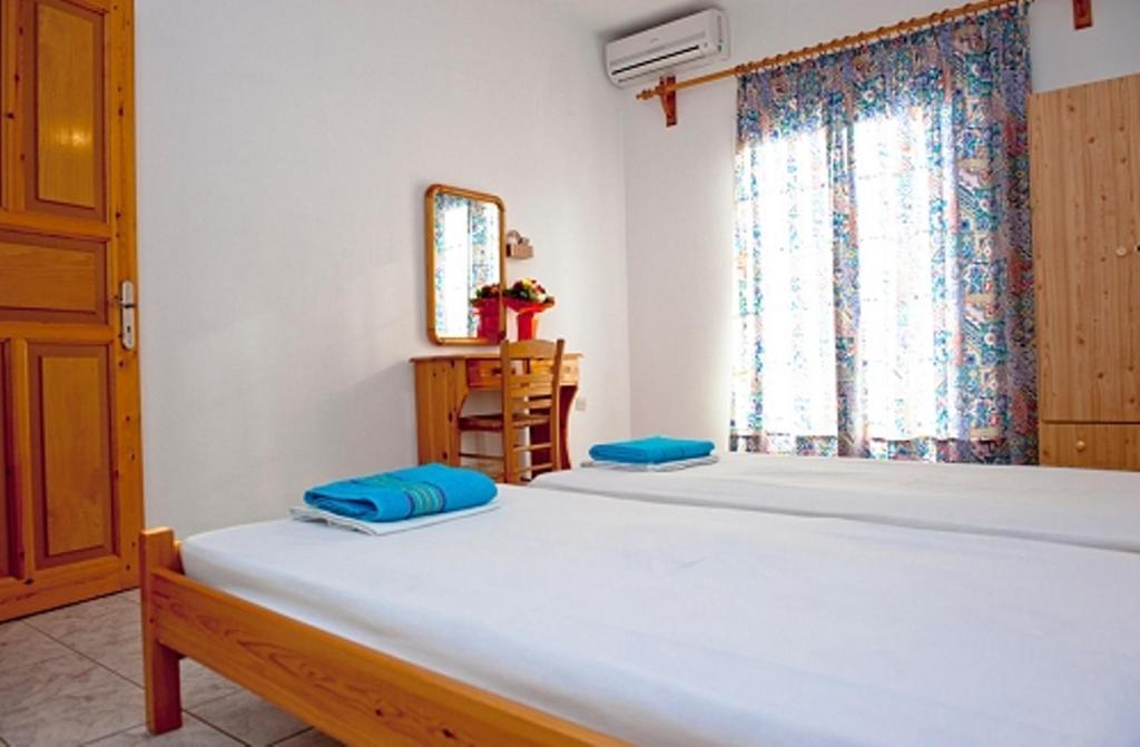 Syraina Apartments Скиатос Номер фото