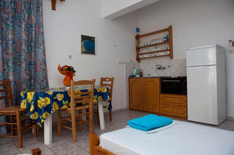 Syraina Apartments Скиатос Экстерьер фото