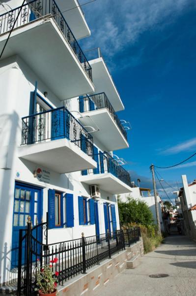 Syraina Apartments Скиатос Экстерьер фото