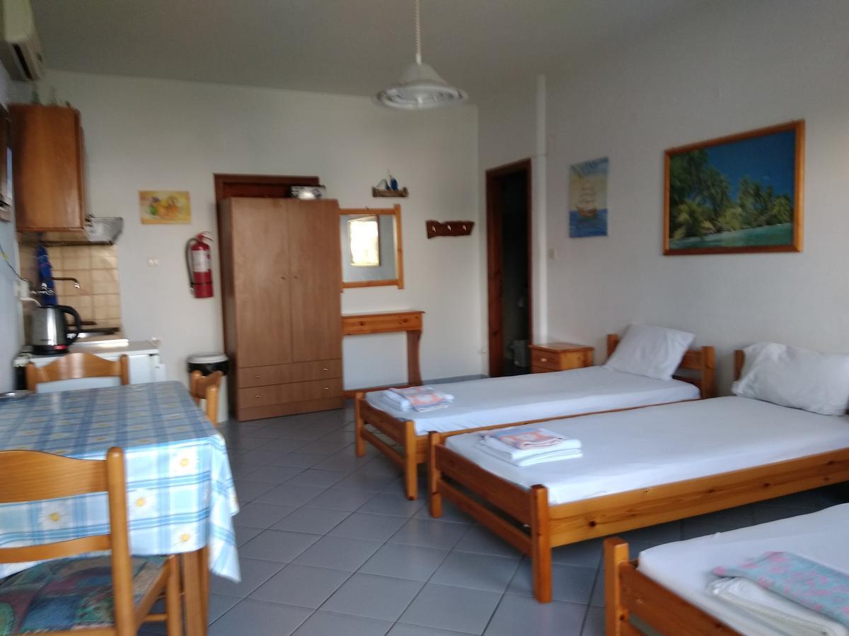 Syraina Apartments Скиатос Экстерьер фото