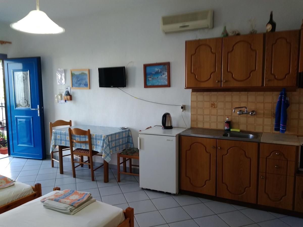 Syraina Apartments Скиатос Экстерьер фото